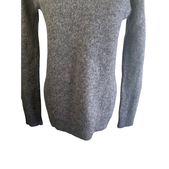 Uniqlo Small Wool V-Neck Sweater Gray - Picture 9 of 16